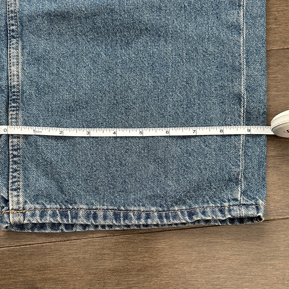 Divided Relaxed Fit Blue Jeans - Picture 7 of 11